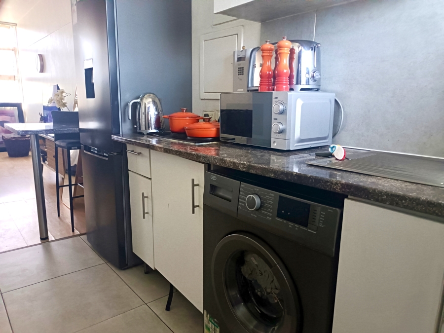 1 Bedroom Property for Sale in Sanlamhof Western Cape